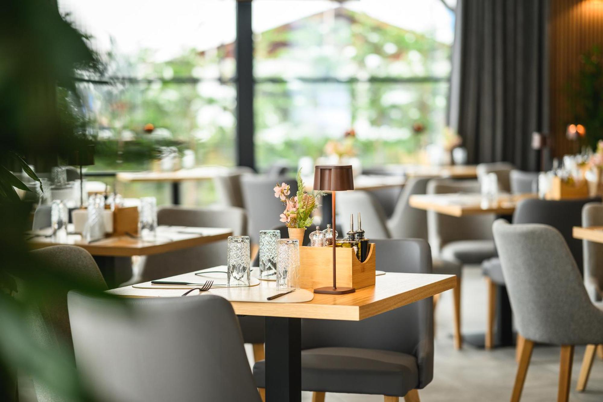 Empire Balneo & Spa Hotel Chisaria Zewnętrze zdjęcie