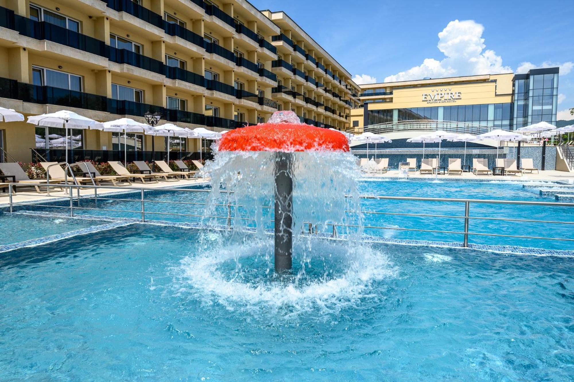 Empire Balneo & Spa Hotel Chisaria Zewnętrze zdjęcie