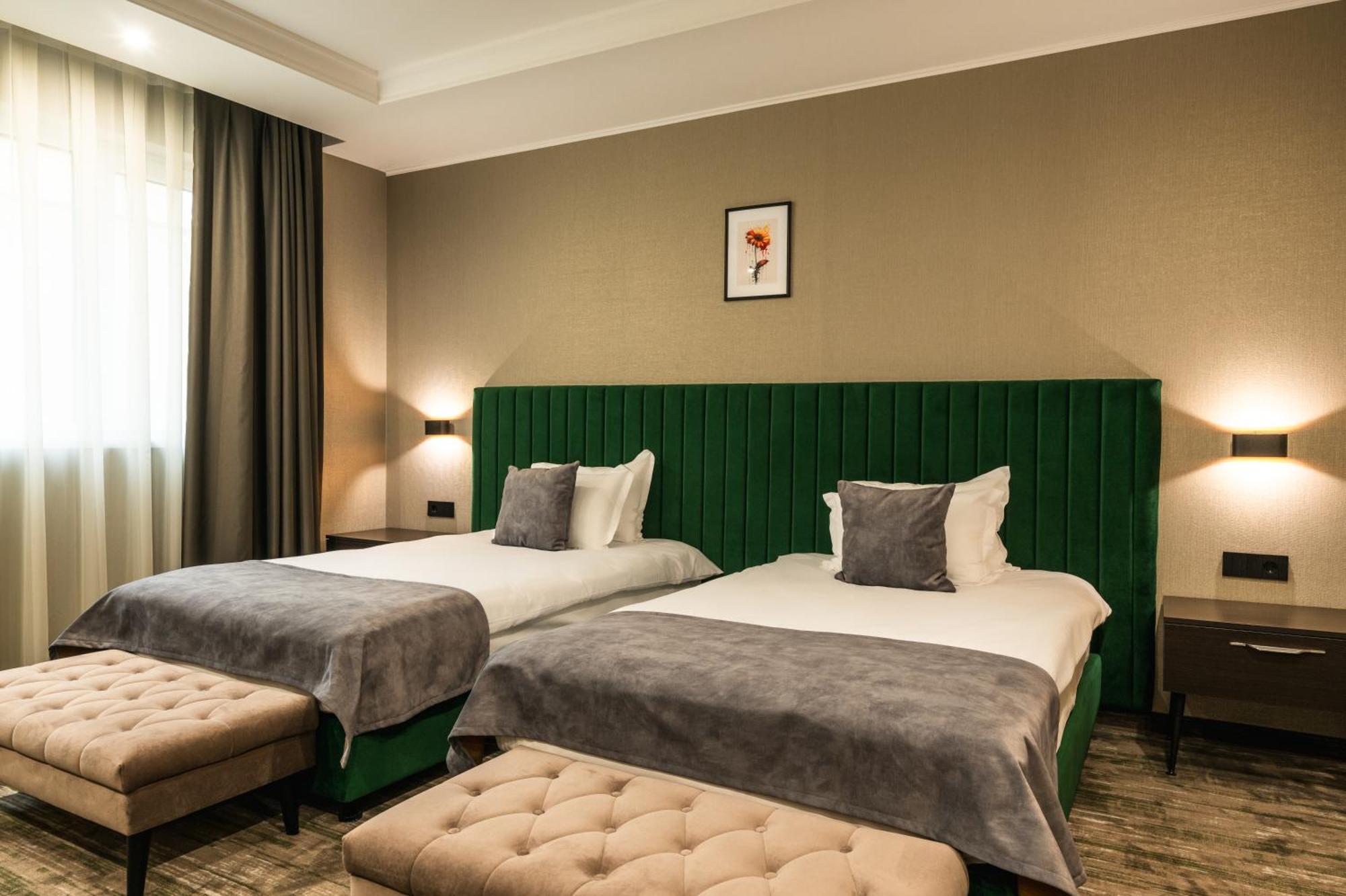 Empire Balneo & Spa Hotel Chisaria Zewnętrze zdjęcie