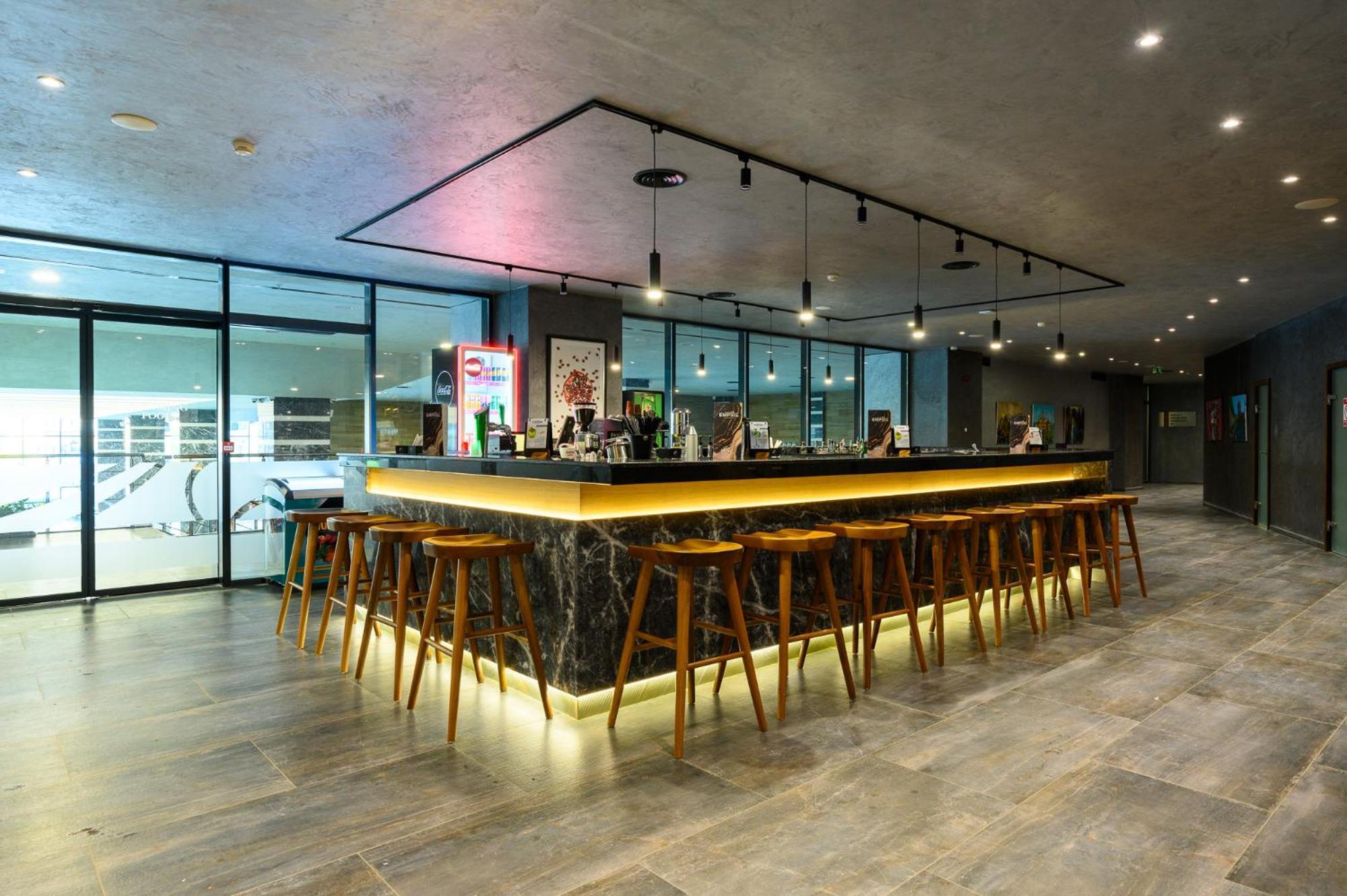 Empire Balneo & Spa Hotel Chisaria Zewnętrze zdjęcie