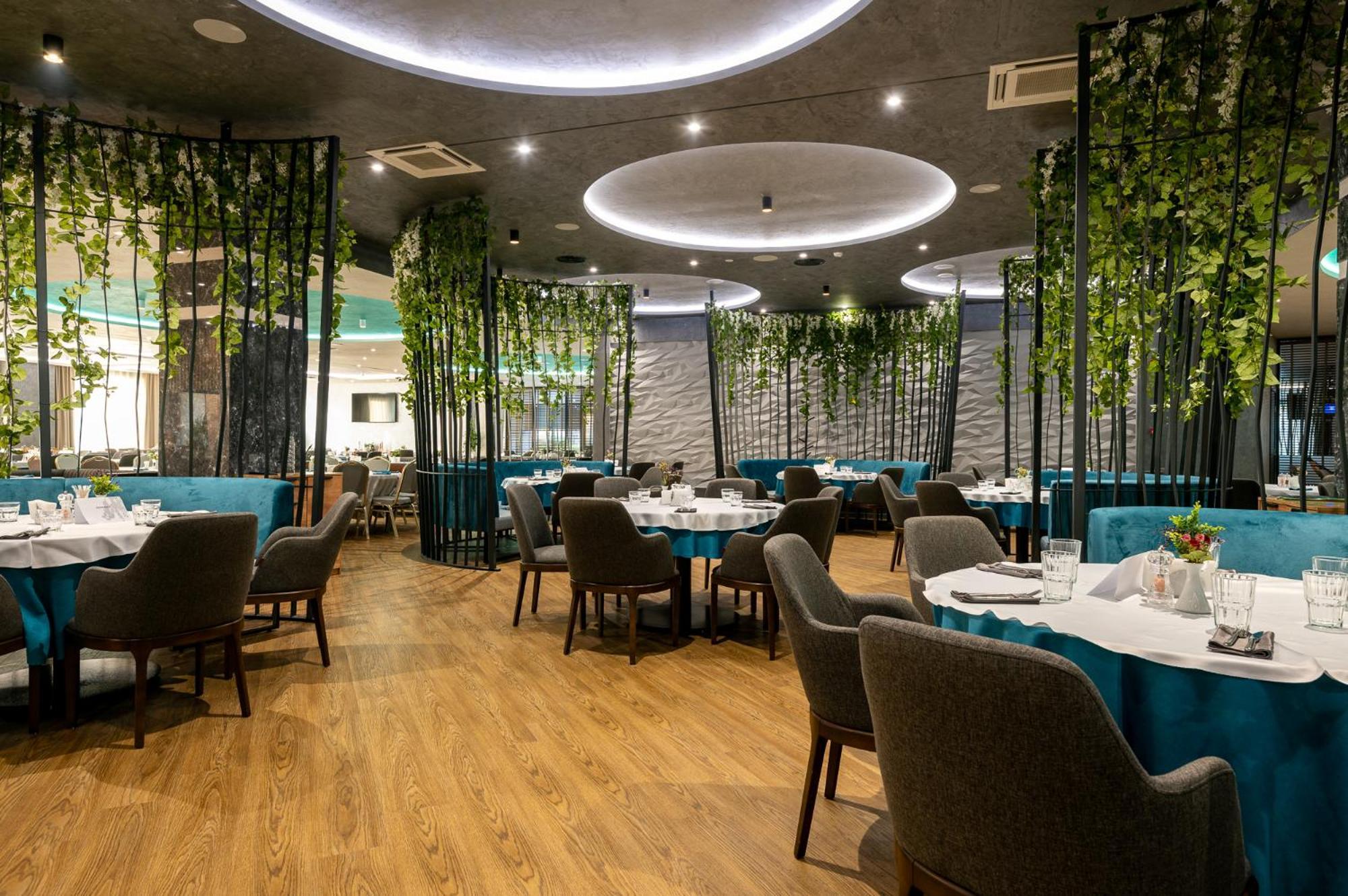 Empire Balneo & Spa Hotel Chisaria Zewnętrze zdjęcie