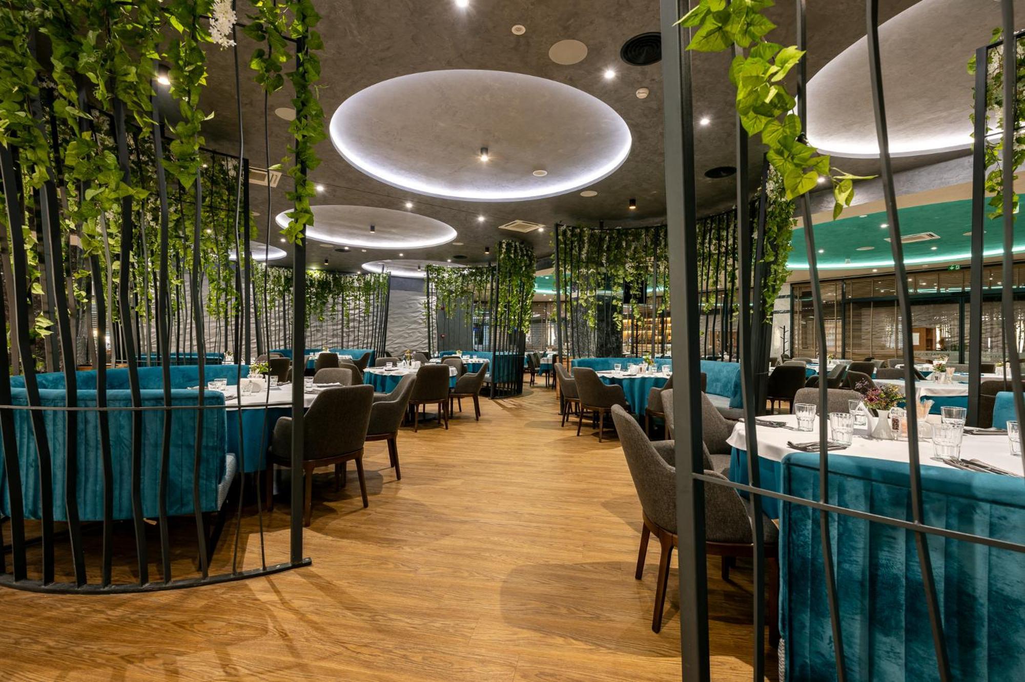 Empire Balneo & Spa Hotel Chisaria Zewnętrze zdjęcie