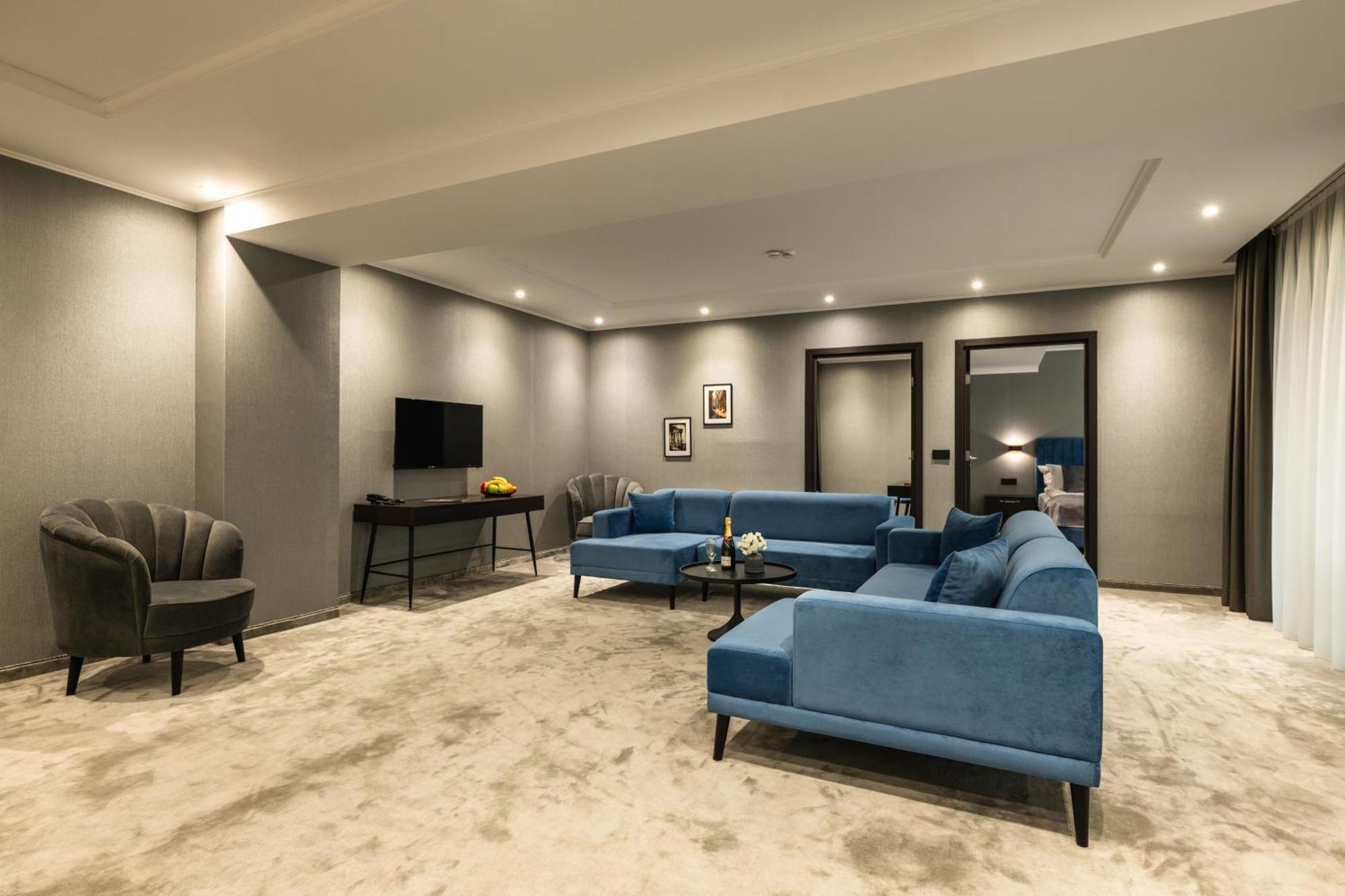 Empire Balneo & Spa Hotel Chisaria Zewnętrze zdjęcie